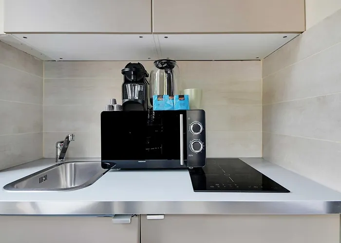 Chic - 2p - Porte Saint-martin *