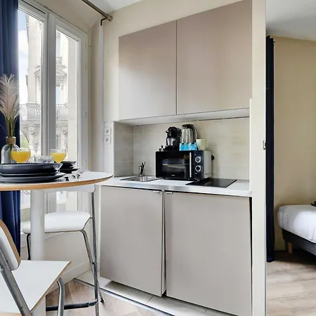 Chic - 2p - Porte Saint-martin *